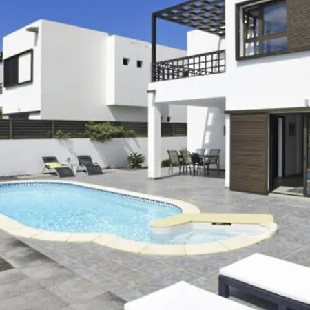 Vila Modern With Sea Views *