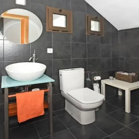 Vila Modern With Sea Views *