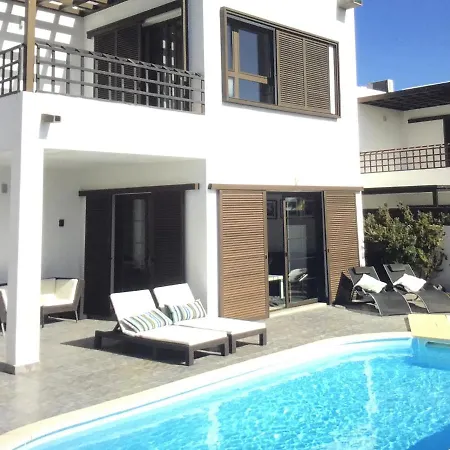 Villa Modern With Sea Views *
